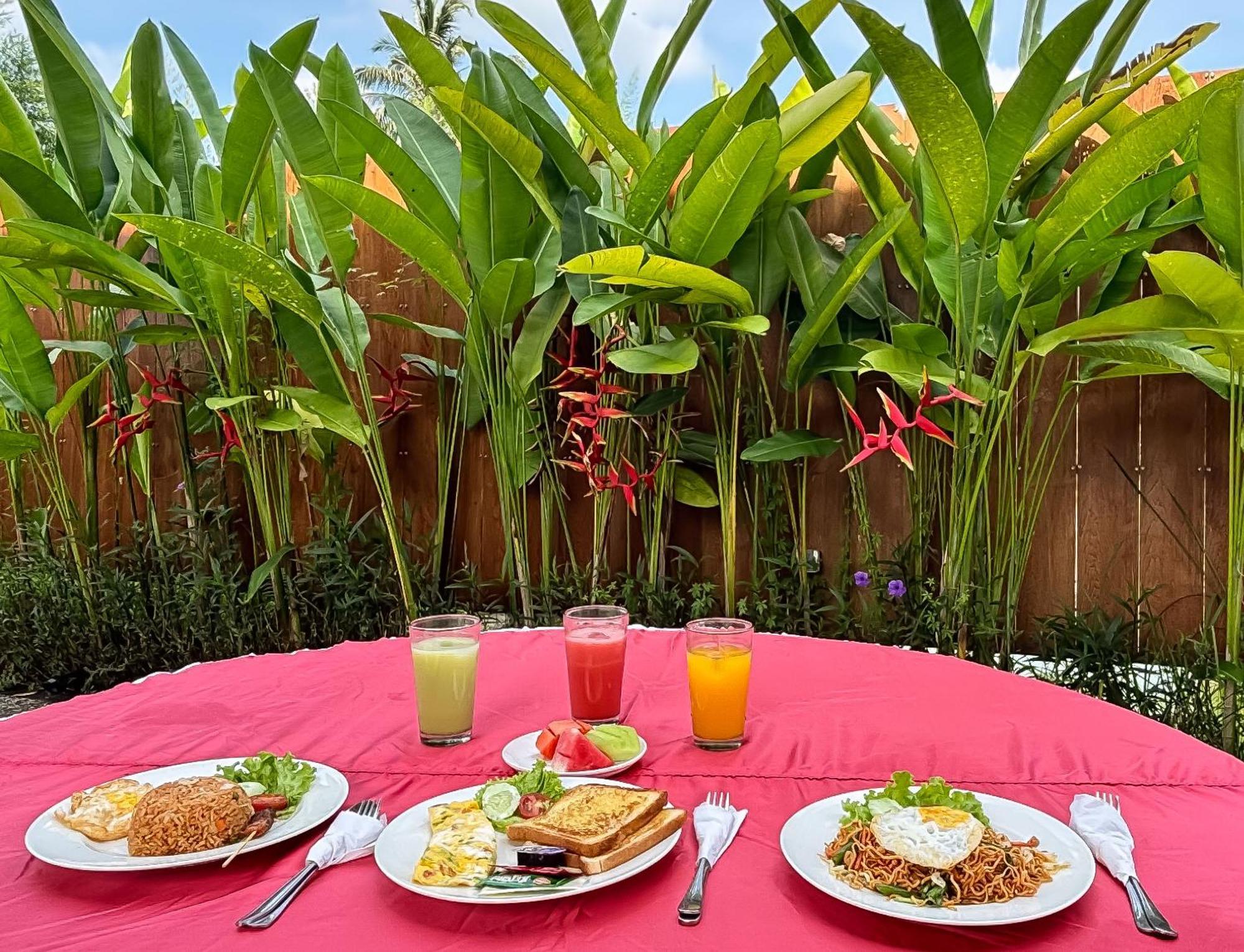 Triyana Resort And Glamping Payangan Luaran gambar